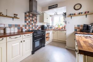 Kitchen- click for photo gallery
